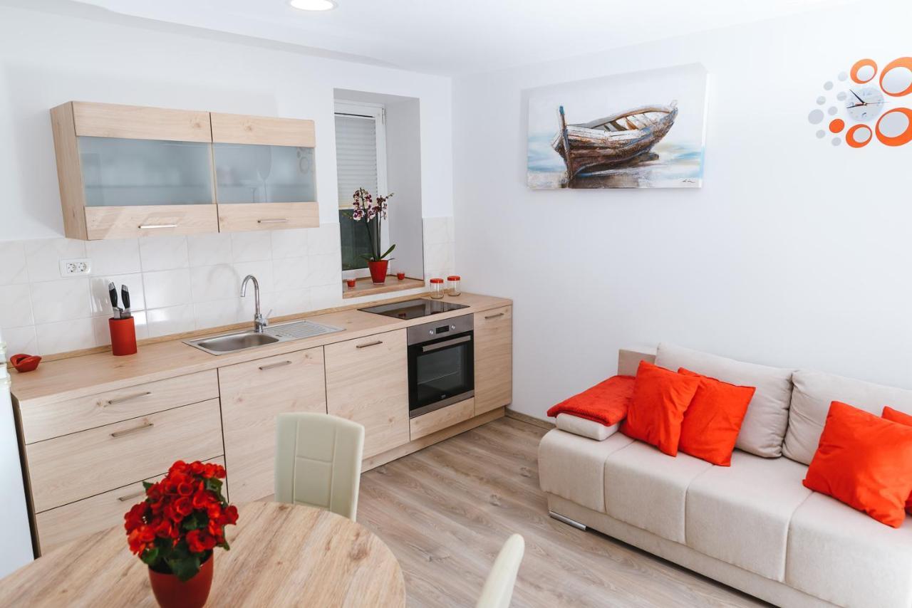 Apartma Nika Hrvatini Dış mekan fotoğraf